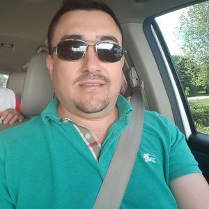 Meet your Posher, Gonzalez